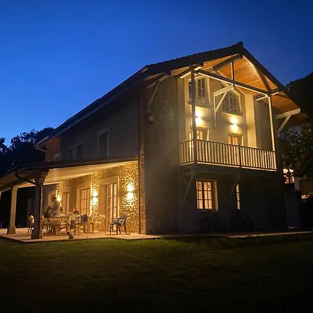 Casalis Villa *